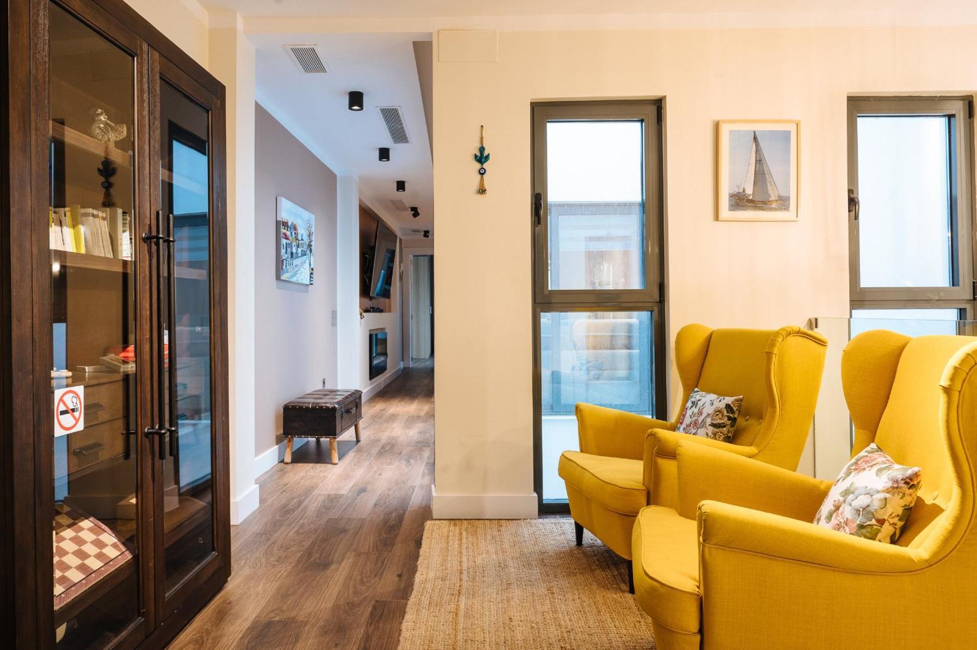 Elegant Duplex 3 Master Bedrooms And Private セビリア エクステリア 写真