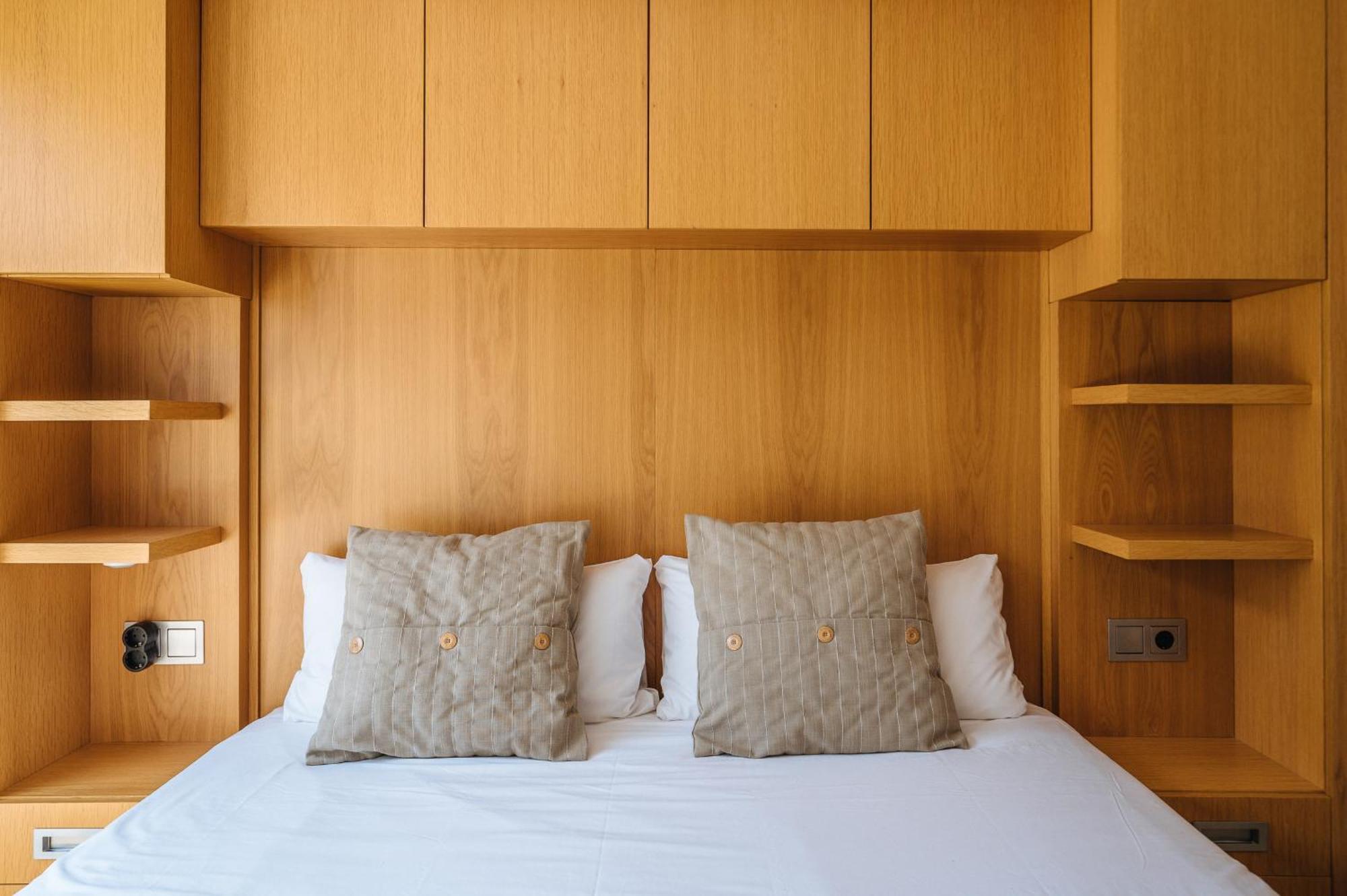 Elegant Duplex 3 Master Bedrooms And Private セビリア エクステリア 写真