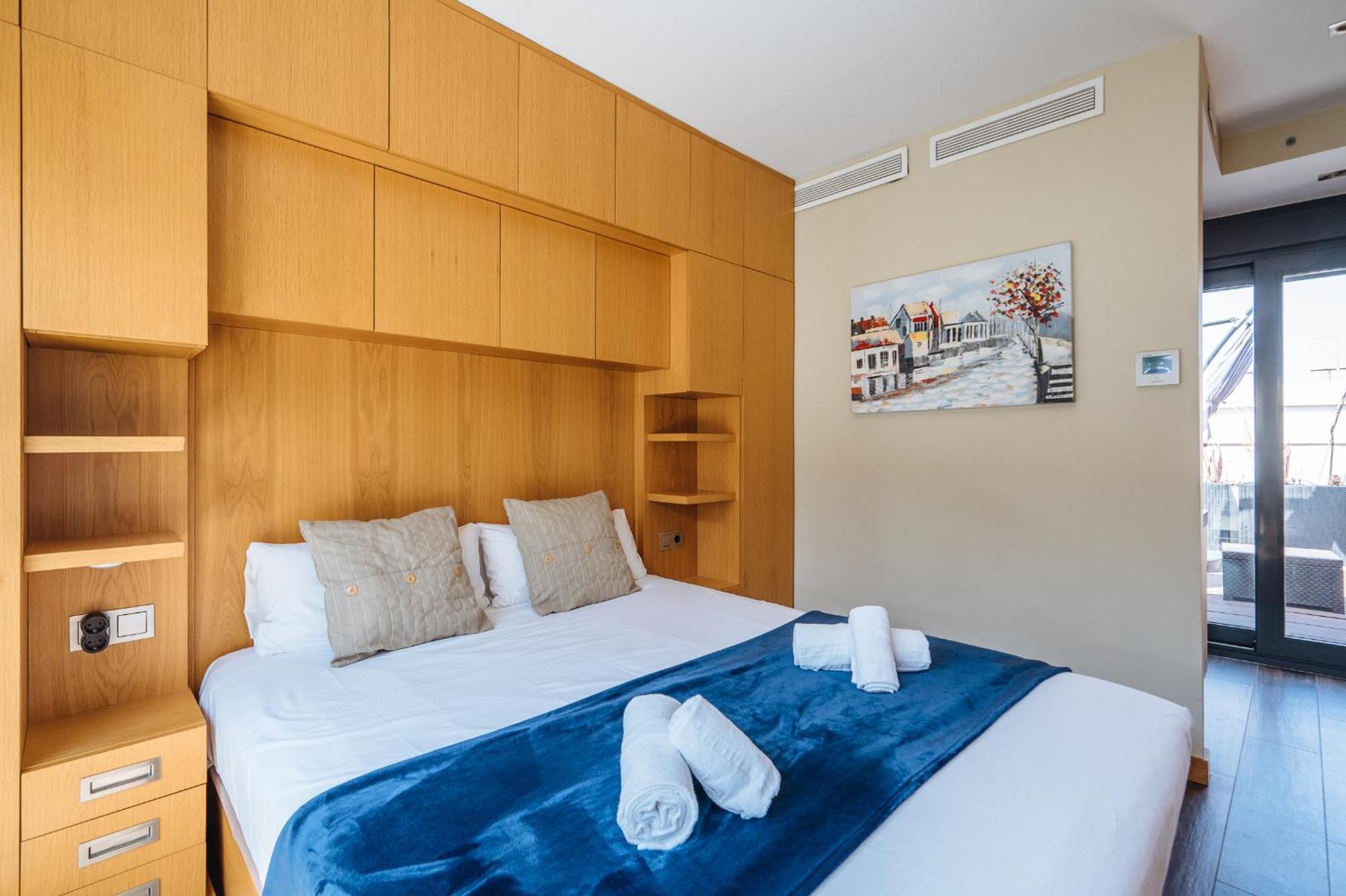 Elegant Duplex 3 Master Bedrooms And Private セビリア エクステリア 写真
