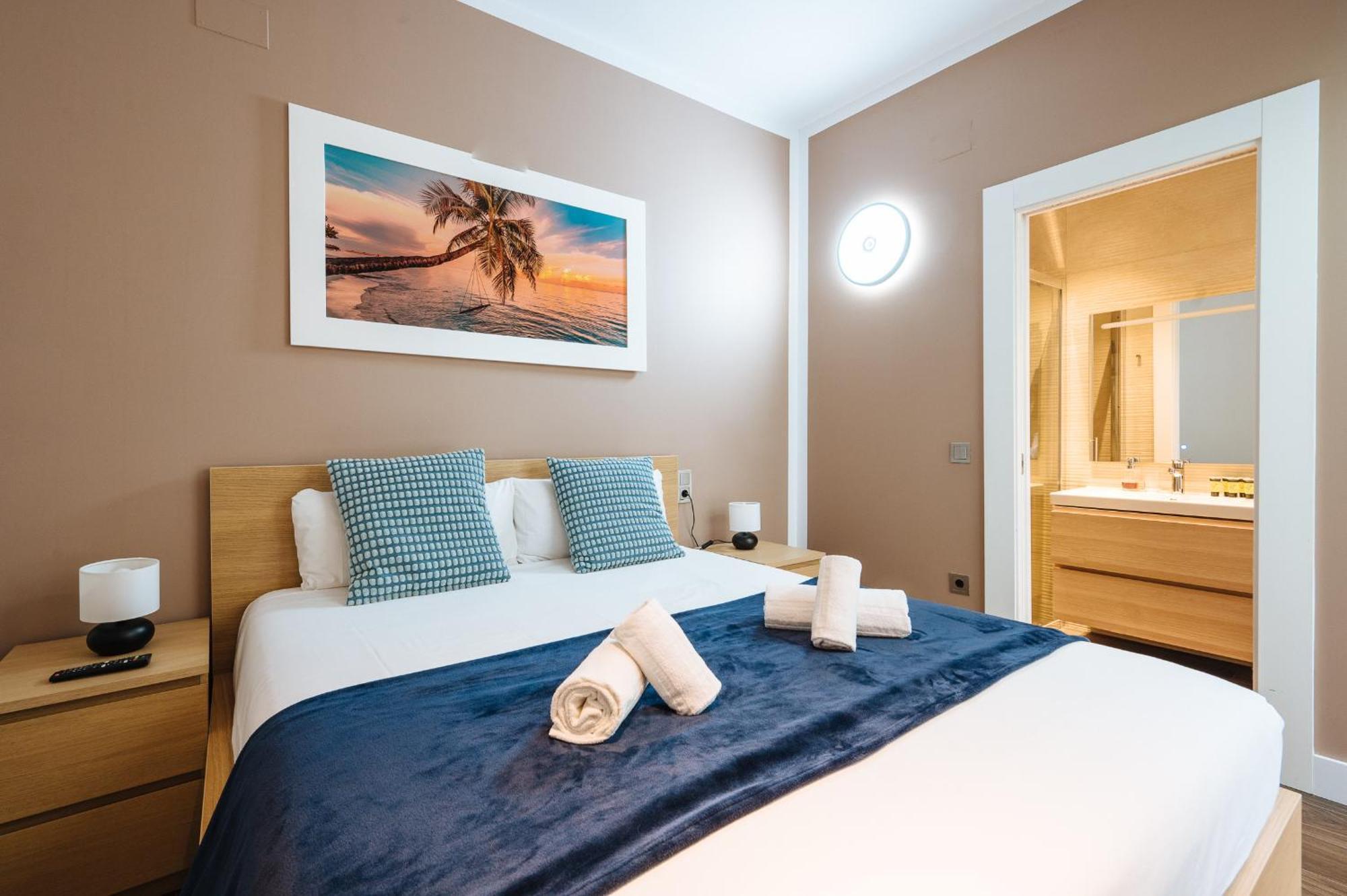 Elegant Duplex 3 Master Bedrooms And Private セビリア エクステリア 写真