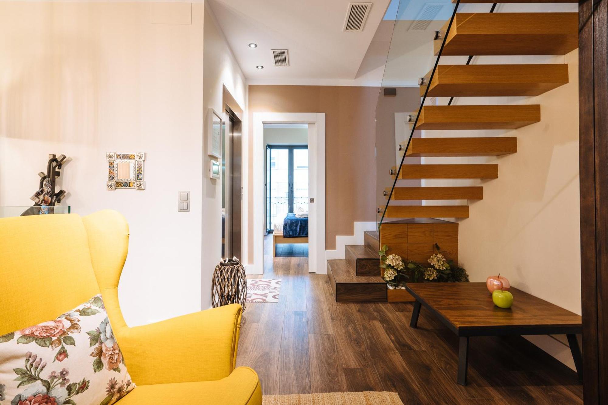 Elegant Duplex 3 Master Bedrooms And Private セビリア エクステリア 写真