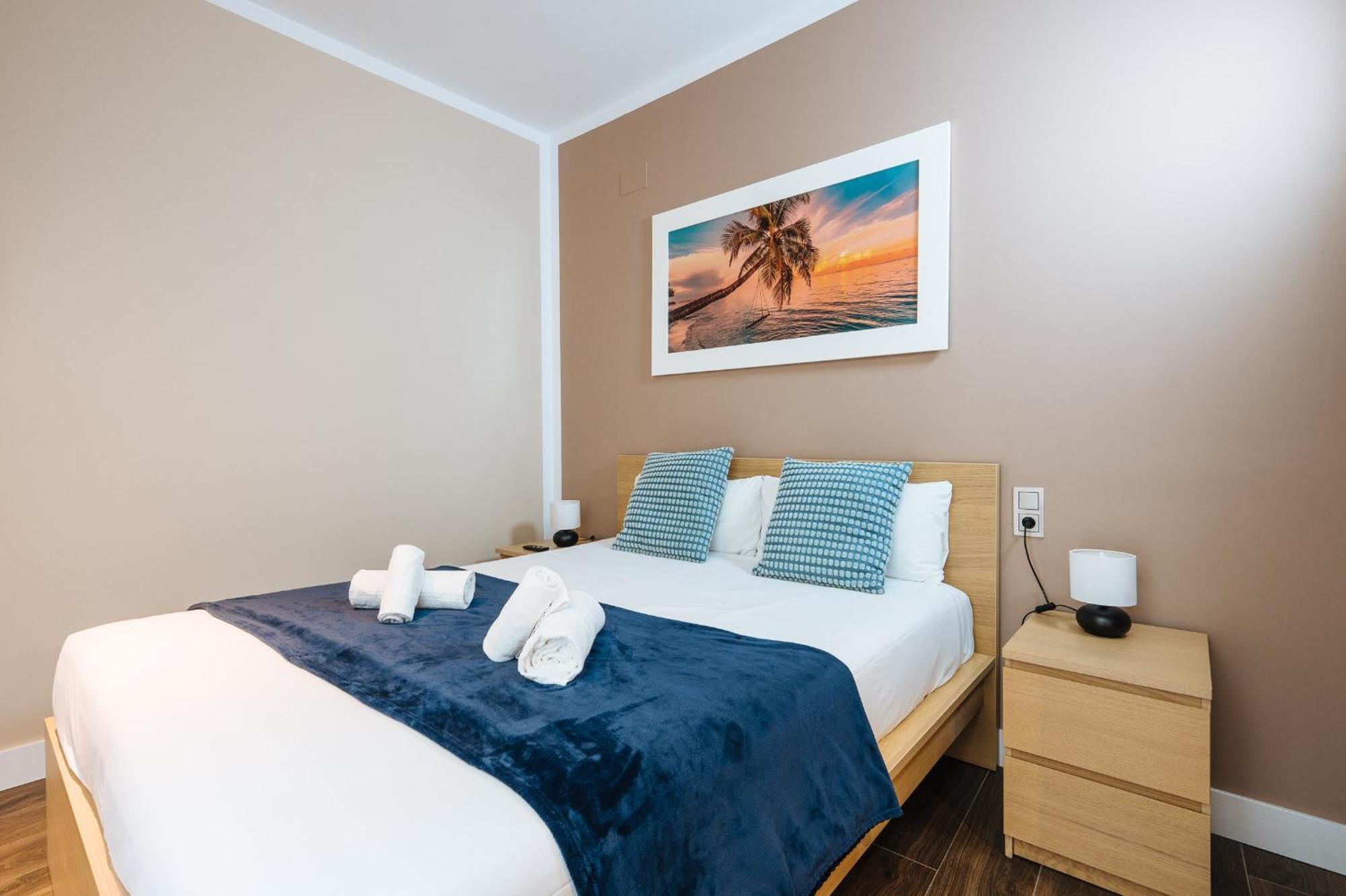 Elegant Duplex 3 Master Bedrooms And Private セビリア エクステリア 写真